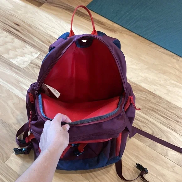 Patagonia Jalama 28L backpack in oxblood good used condition Bags